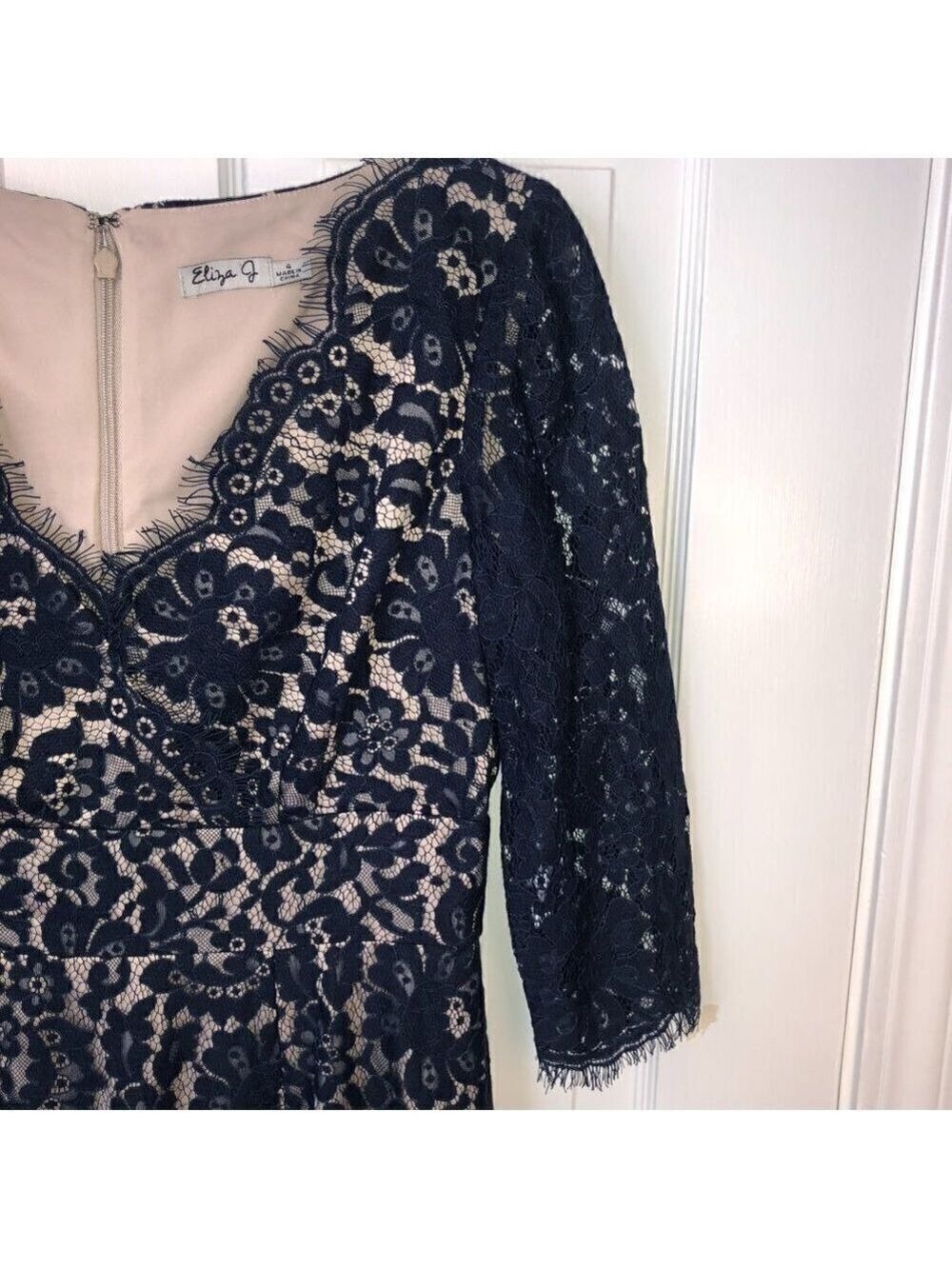 Eliza J Fit & Flare Dress Scallop V-Neck Crossover Blue Lace Overlay Lined SZ 4 - Picture 4 of 10